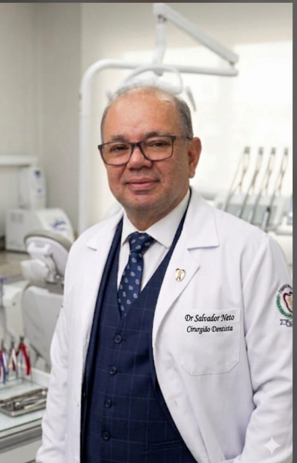 Foto de Dr. Salvador Neto, dentista no Espaço Odonto & Saúde